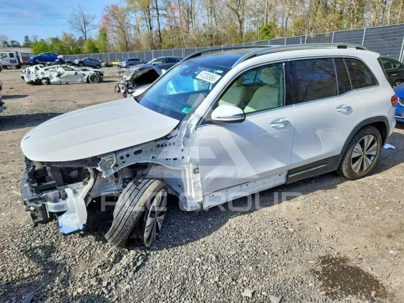 2023 Mercedes Benz EQB фото