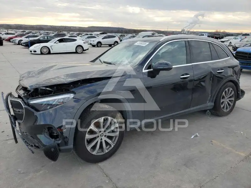 2023 Mercedes Benz GLC 300 фото
