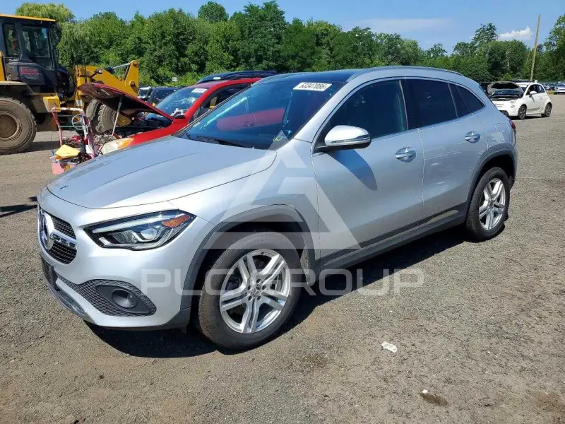 2023 Mercedes Benz GLA-Class фото