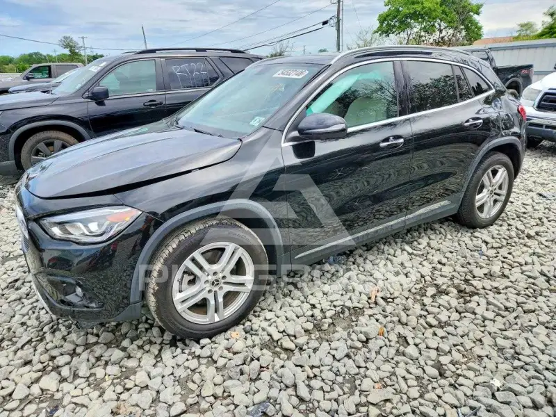 2023 Mercedes Benz GLA-Class фото