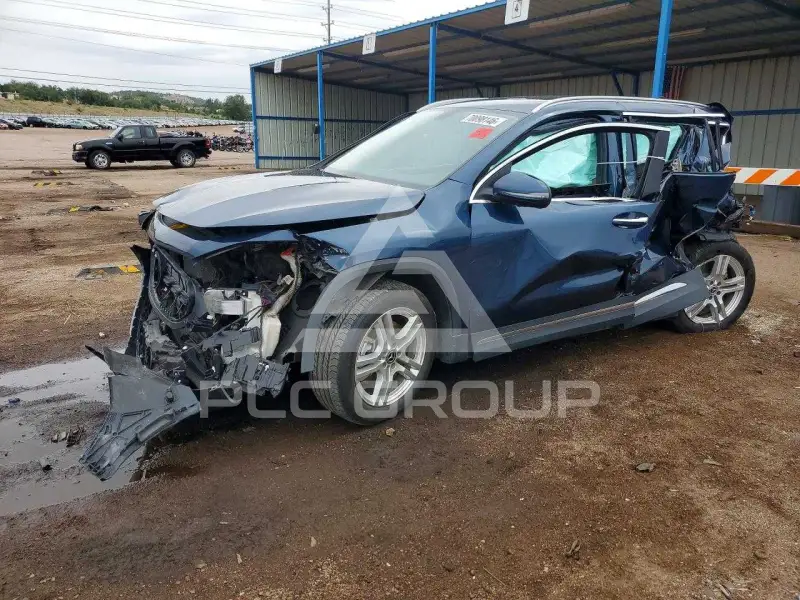 2023 Mercedes Benz GLA-Class фото