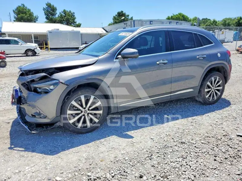 2023 Mercedes Benz GLA-Class фото