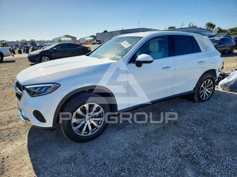 2023 Mercedes Benz GLC-Class фото