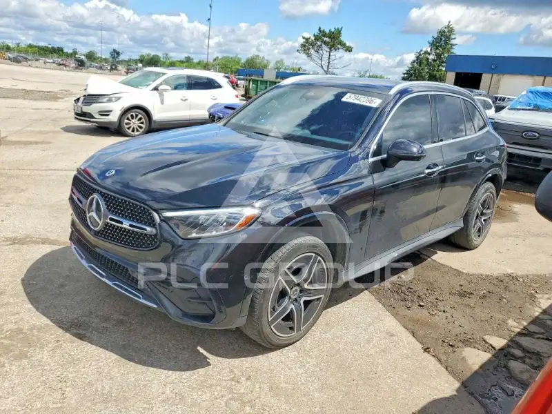 2023 Mercedes Benz GLC-Class фото