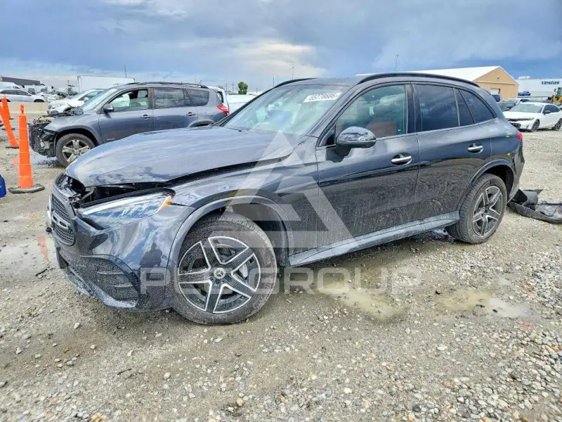 2023 Mercedes Benz GLC-Class фото