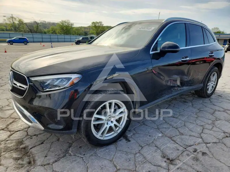 2023 Mercedes Benz GLC-Class фото