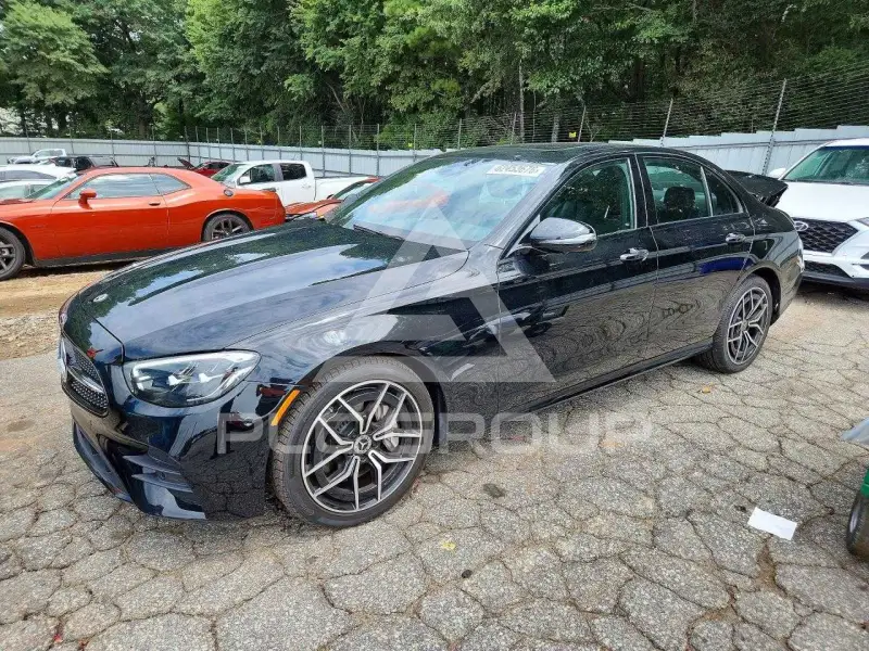 2023 Mercedes Benz E-Class фото