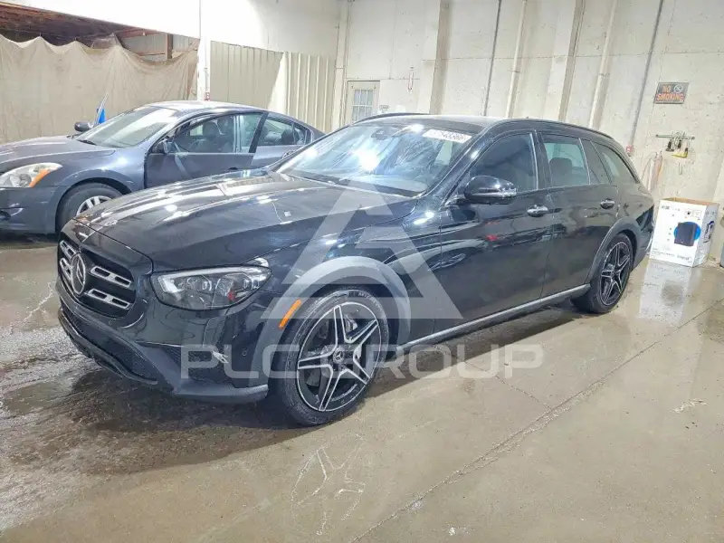 2023 Mercedes Benz E-Class фото