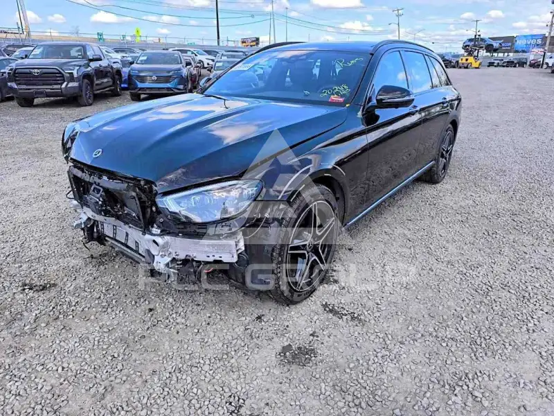 2023 Mercedes Benz E-Class фото