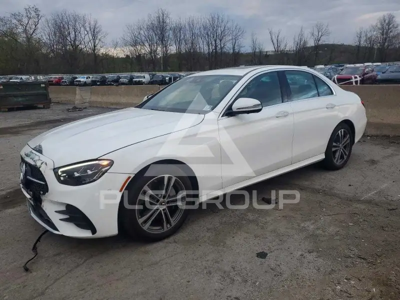 2023 Mercedes Benz E-Class фото