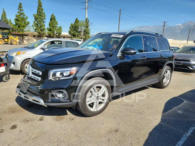2023 Mercedes Benz GLB фото