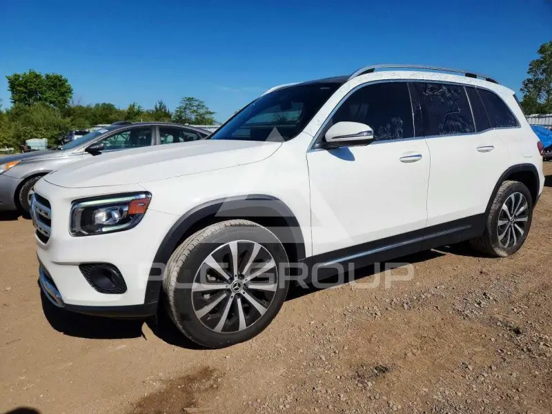 2023 Mercedes Benz GLB фото
