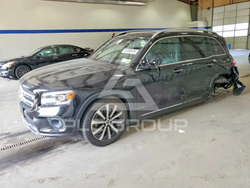 2023 Mercedes Benz GLB фото