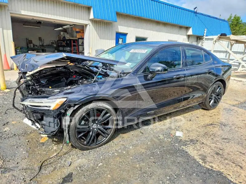 2023 Volvo S60 photo