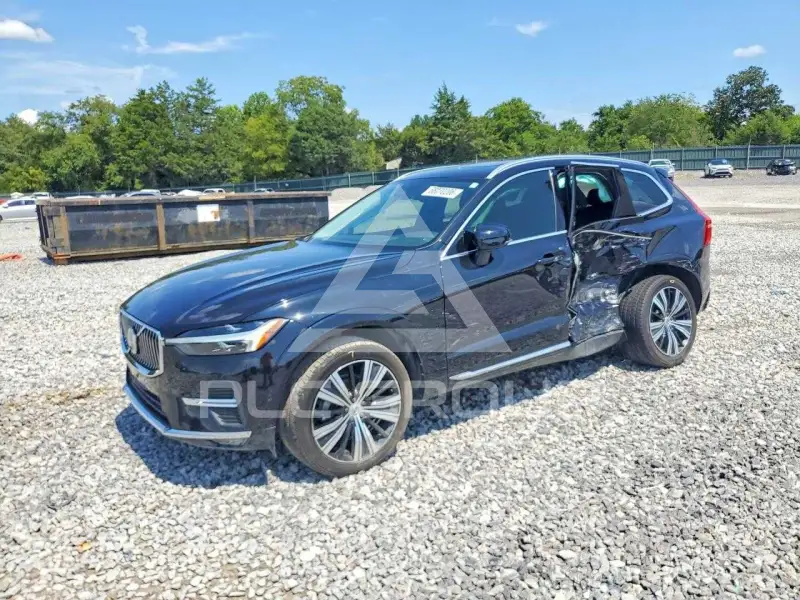 2023 Volvo XC60 фото