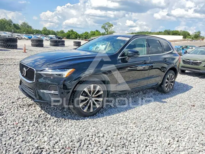 2023 Volvo XC60 photo