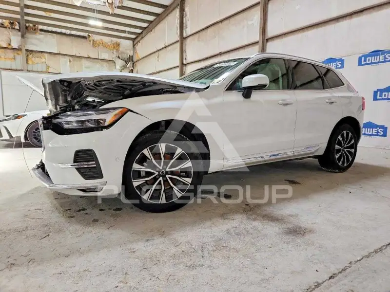 2023 Volvo XC60 фото