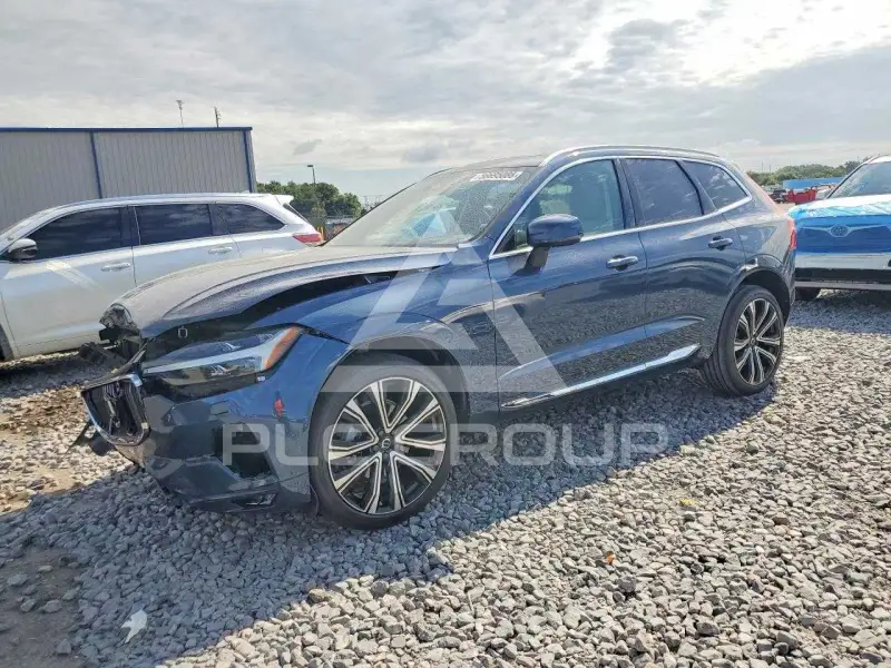 2023 Volvo XC60 фото