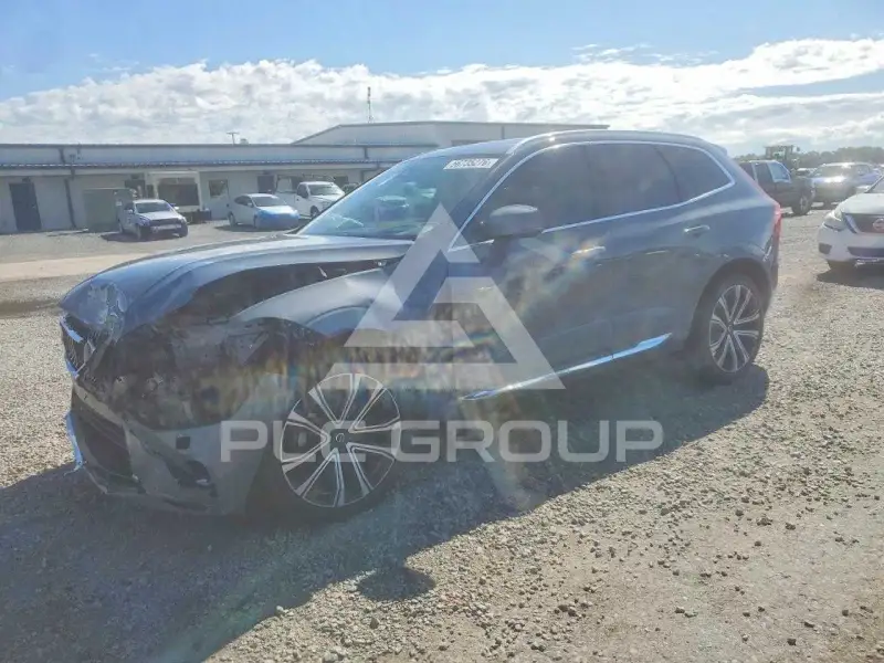 2023 Volvo XC60 фото