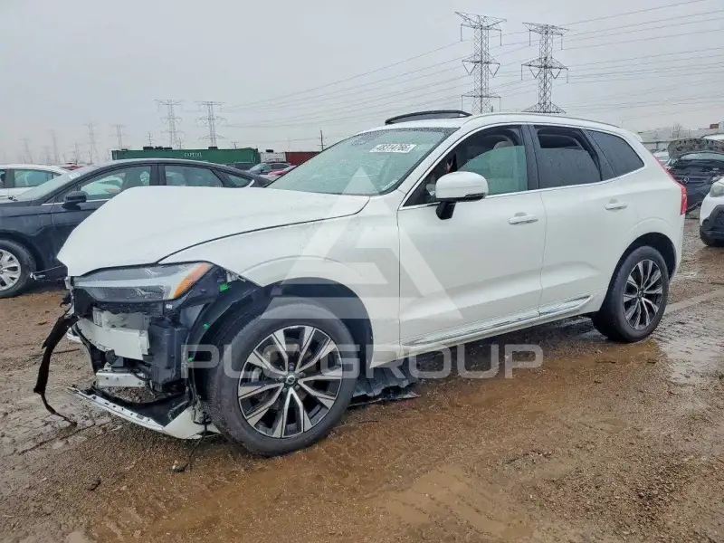 2023 Volvo XC60 фото