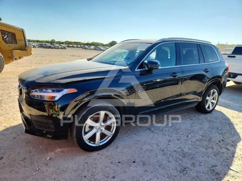 2023 Volvo XC90 photo