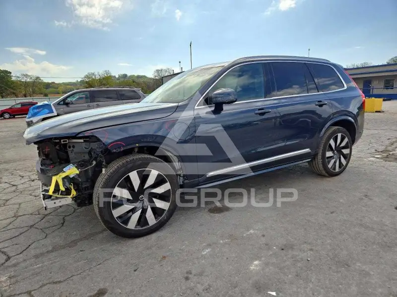 2023 Volvo XC90 фото