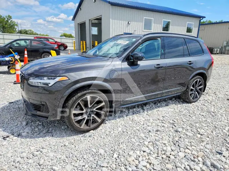 2023 Volvo XC90 фото