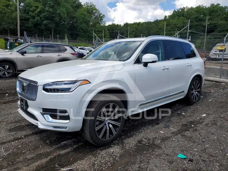 2023 Volvo XC90 фото