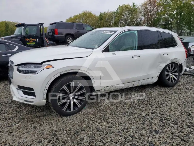 2023 Volvo XC90 фото