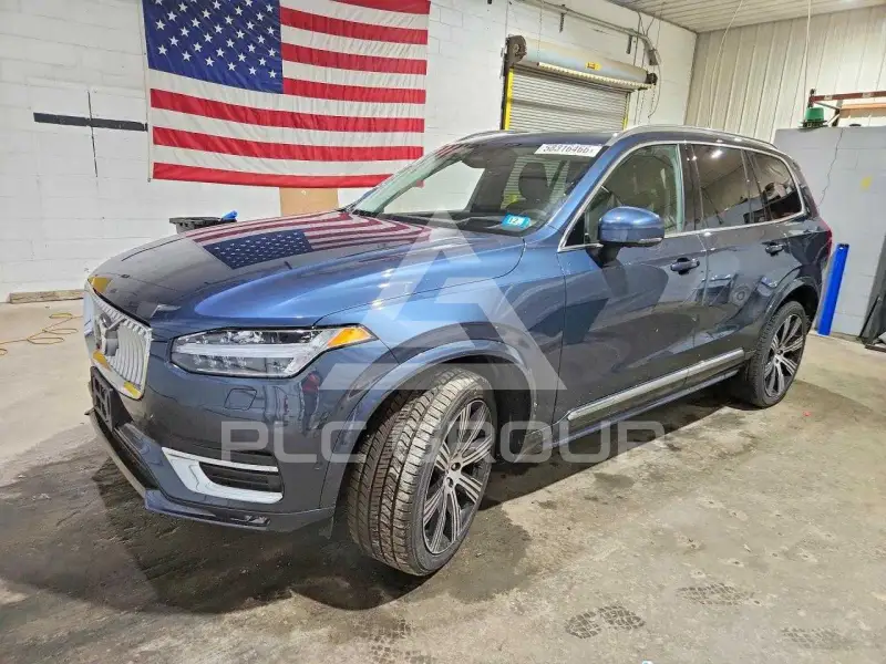2023 Volvo XC90 фото