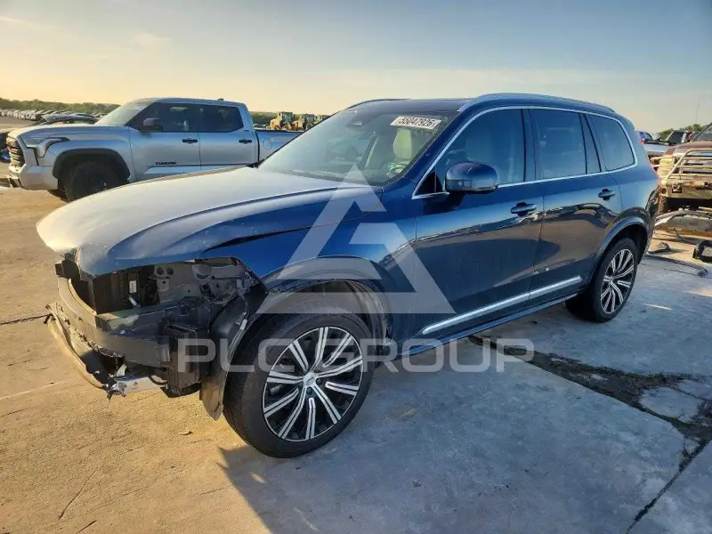 2023 Volvo XC90 photo