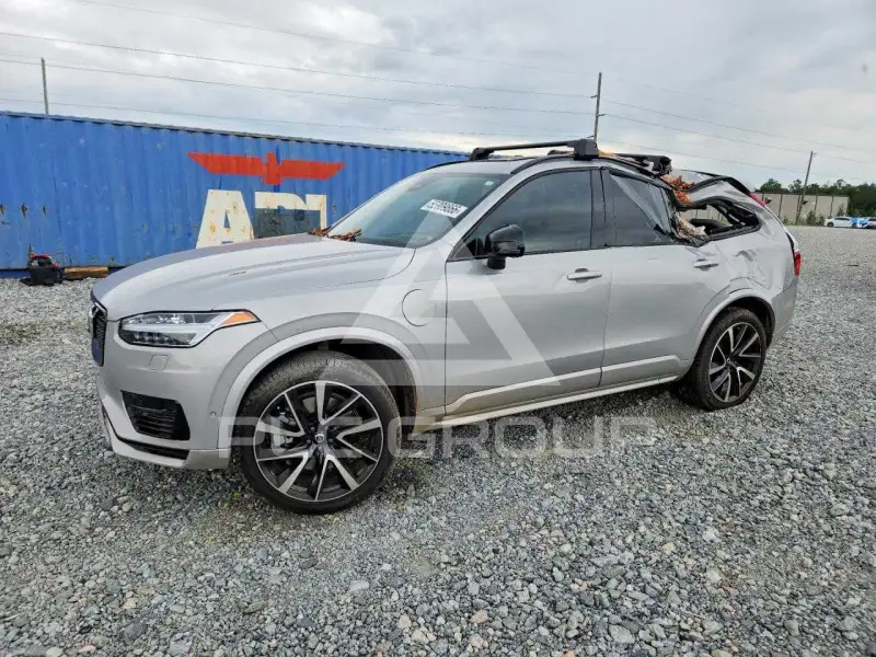 2023 Volvo XC90 фото