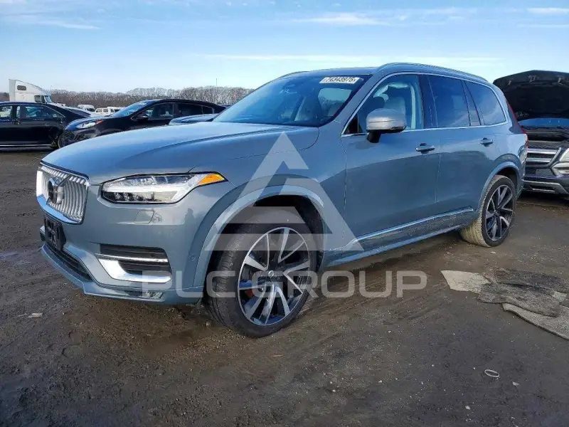 2023 Volvo XC90 фото