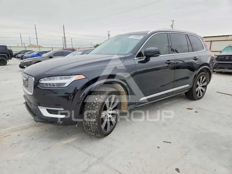 2023 Volvo XC90 photo