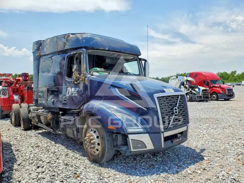 2023 Volvo VNL фото