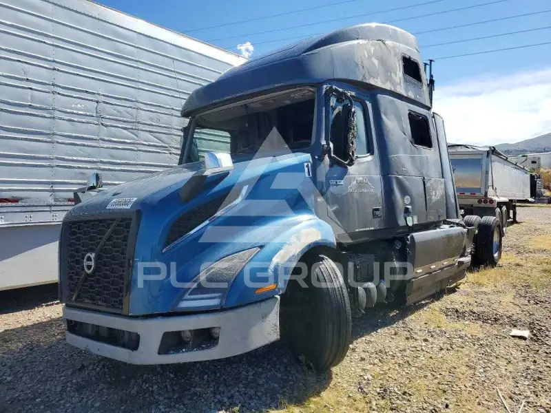 2023 Volvo VNL photo