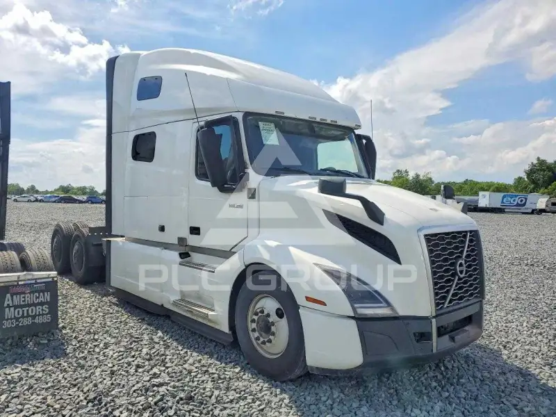 2023 Volvo VNL photo