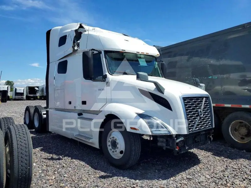 2023 Volvo VNL photo