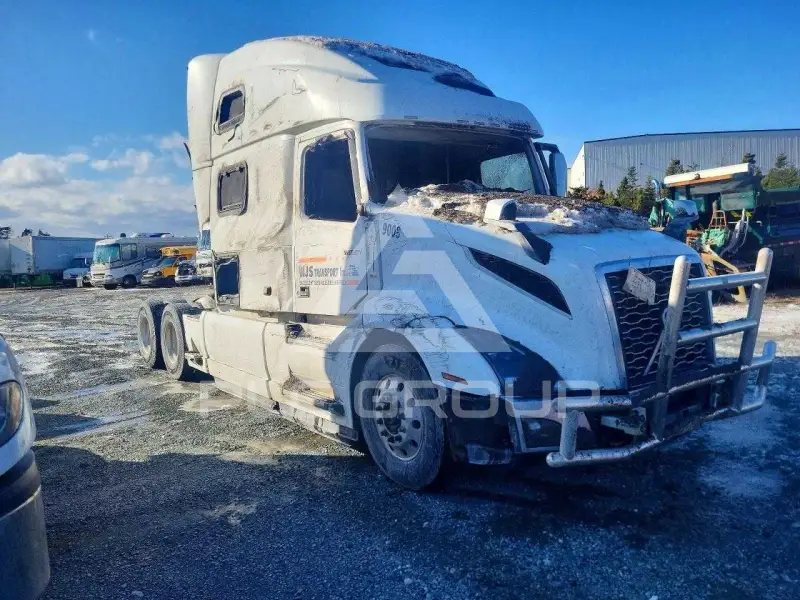 2023 Volvo VNL photo