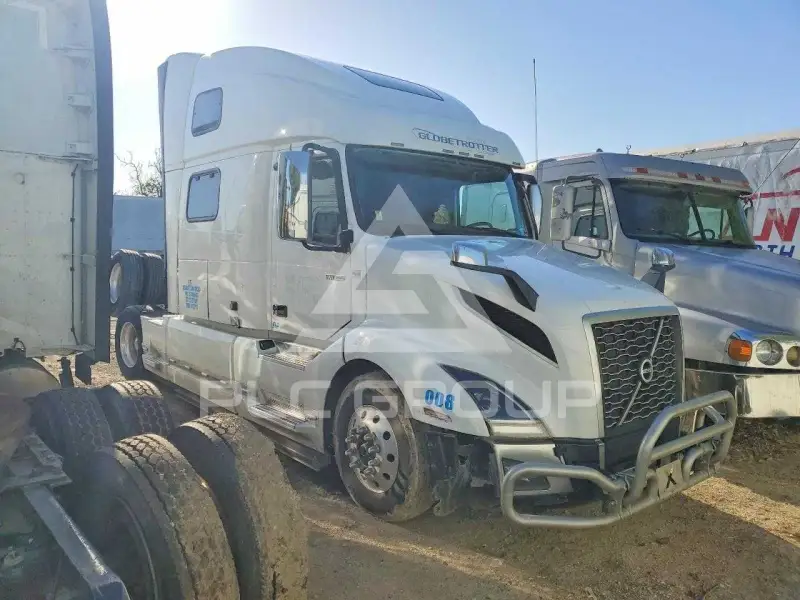 2023 Volvo VNL фото
