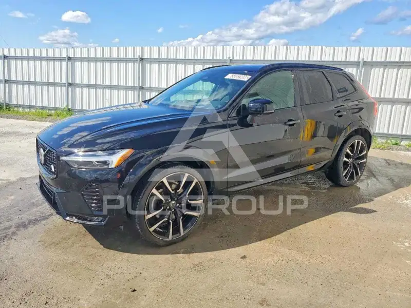 2023 Volvo XC60 фото