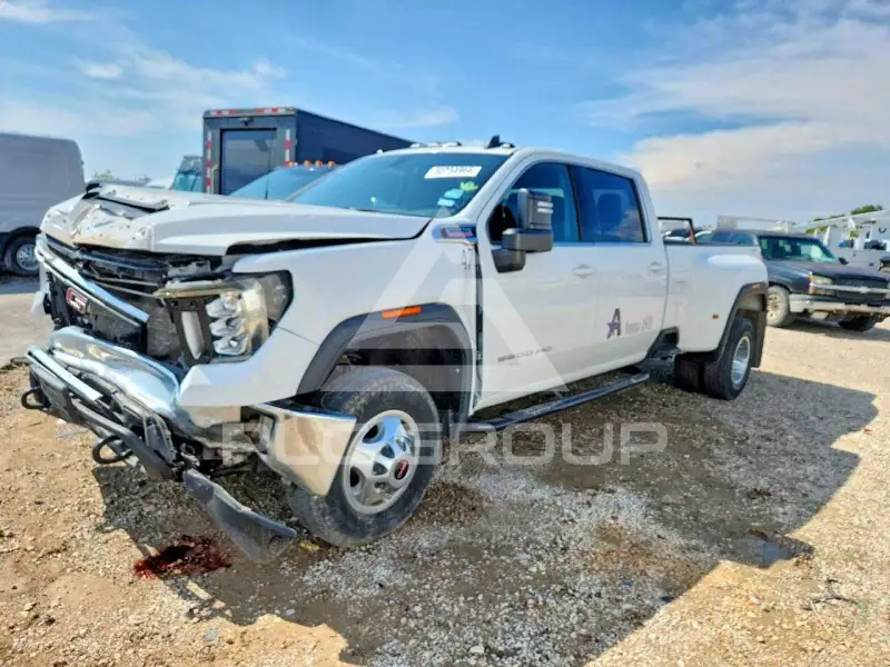 2023 GMC Sierra фото