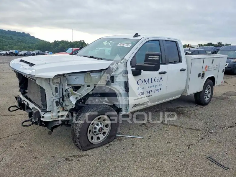 2023 GMC Sierra фото