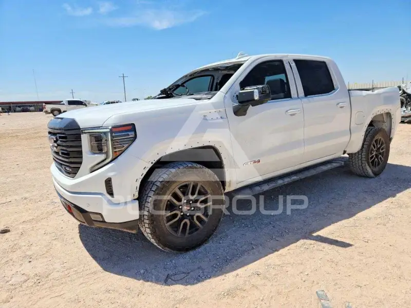 2023 GMC Sierra photo