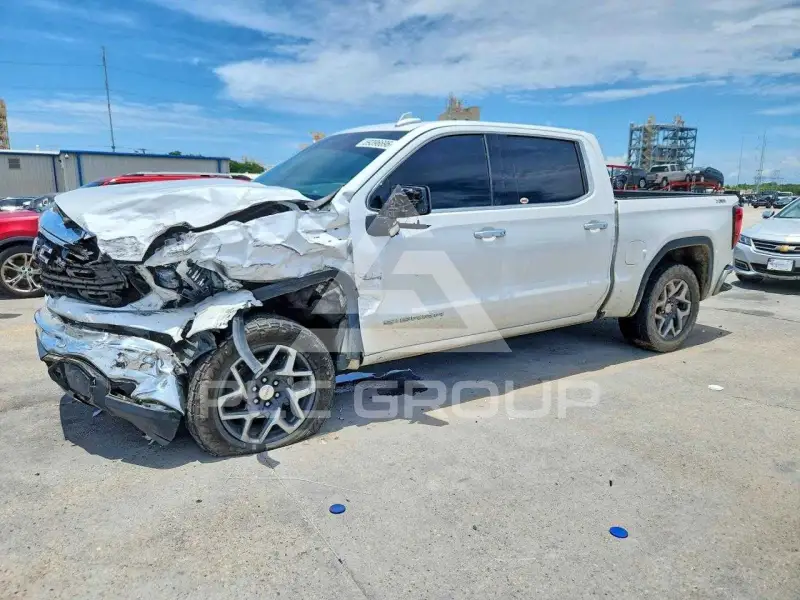 2023 GMC Sierra фото