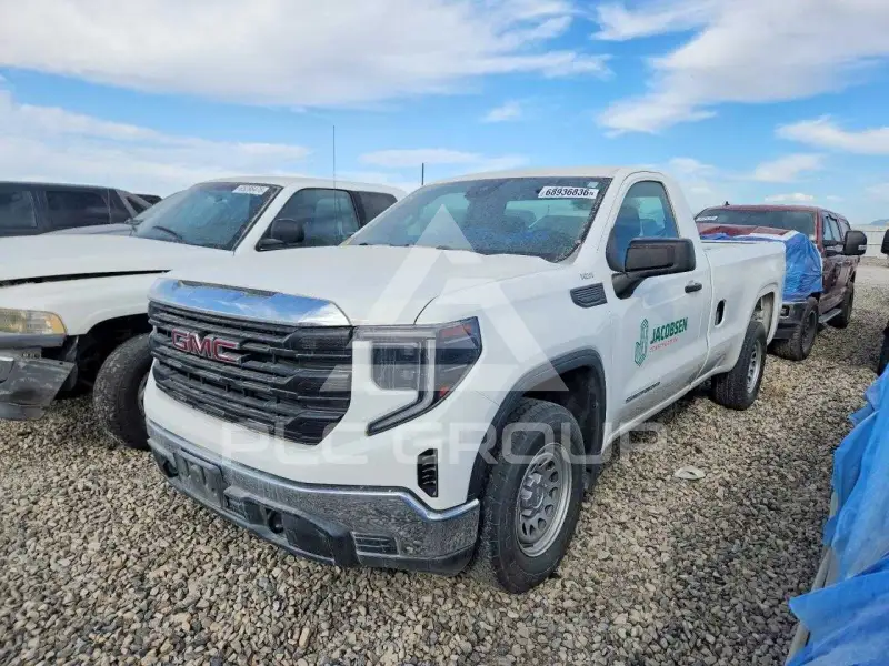 2023 GMC Sierra фото