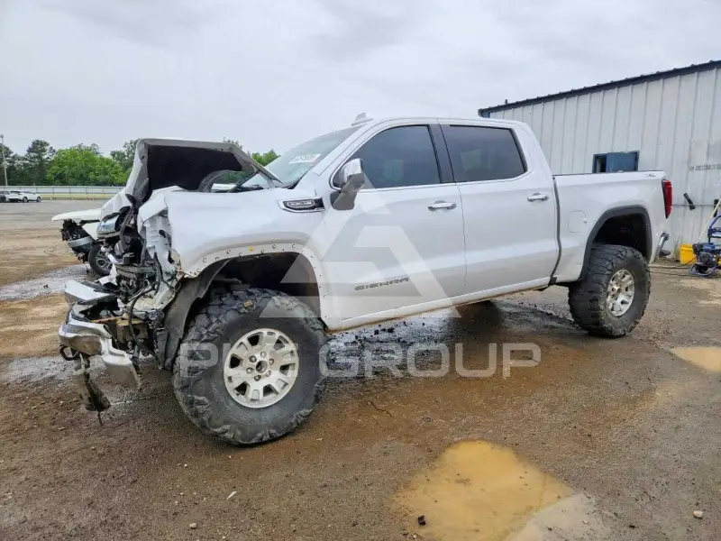 2023 GMC Sierra photo
