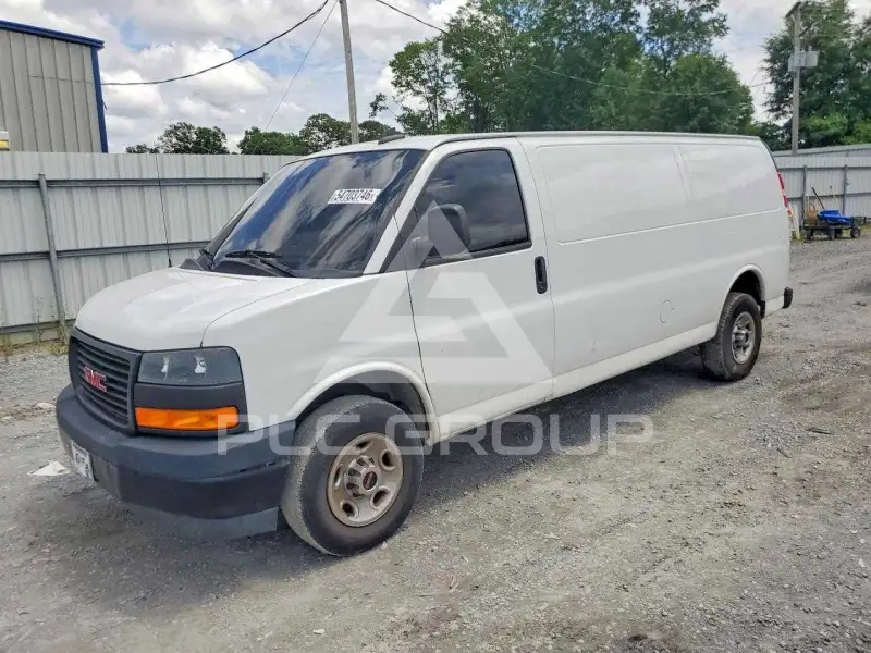 2023 GMC Savana photo