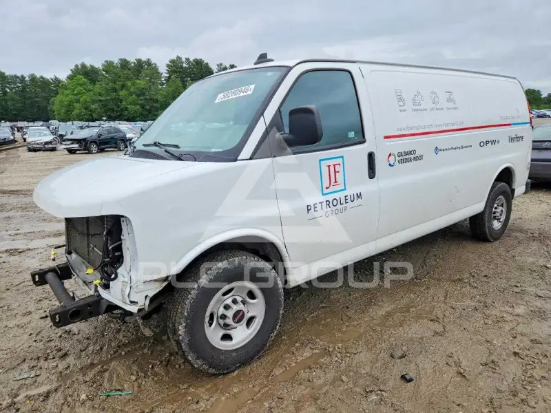 2023 GMC Savana photo
