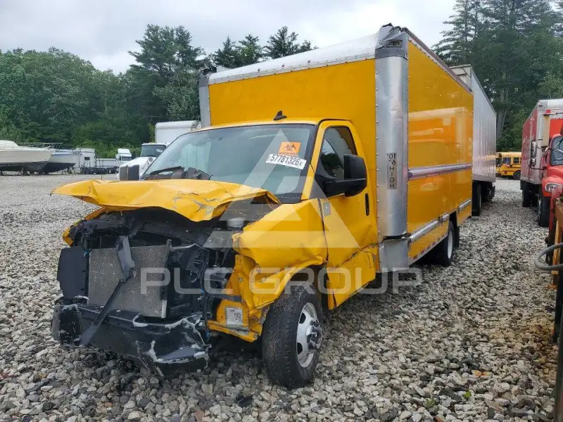 2023 GMC Savana photo